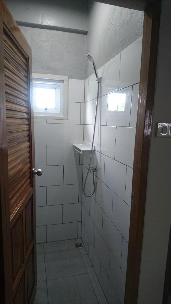Easy Rooms And Minimart Ко-Ланта Экстерьер фото