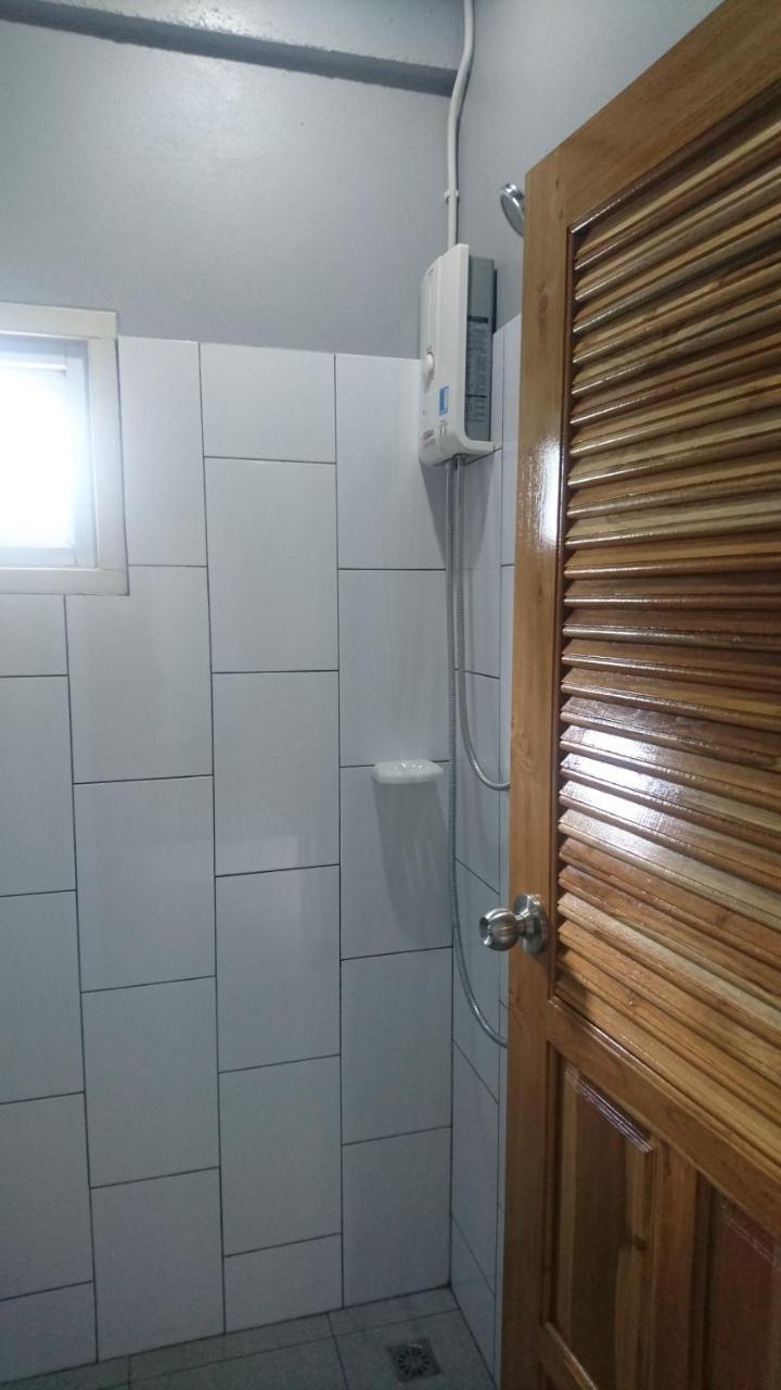 Easy Rooms And Minimart Ко-Ланта Экстерьер фото