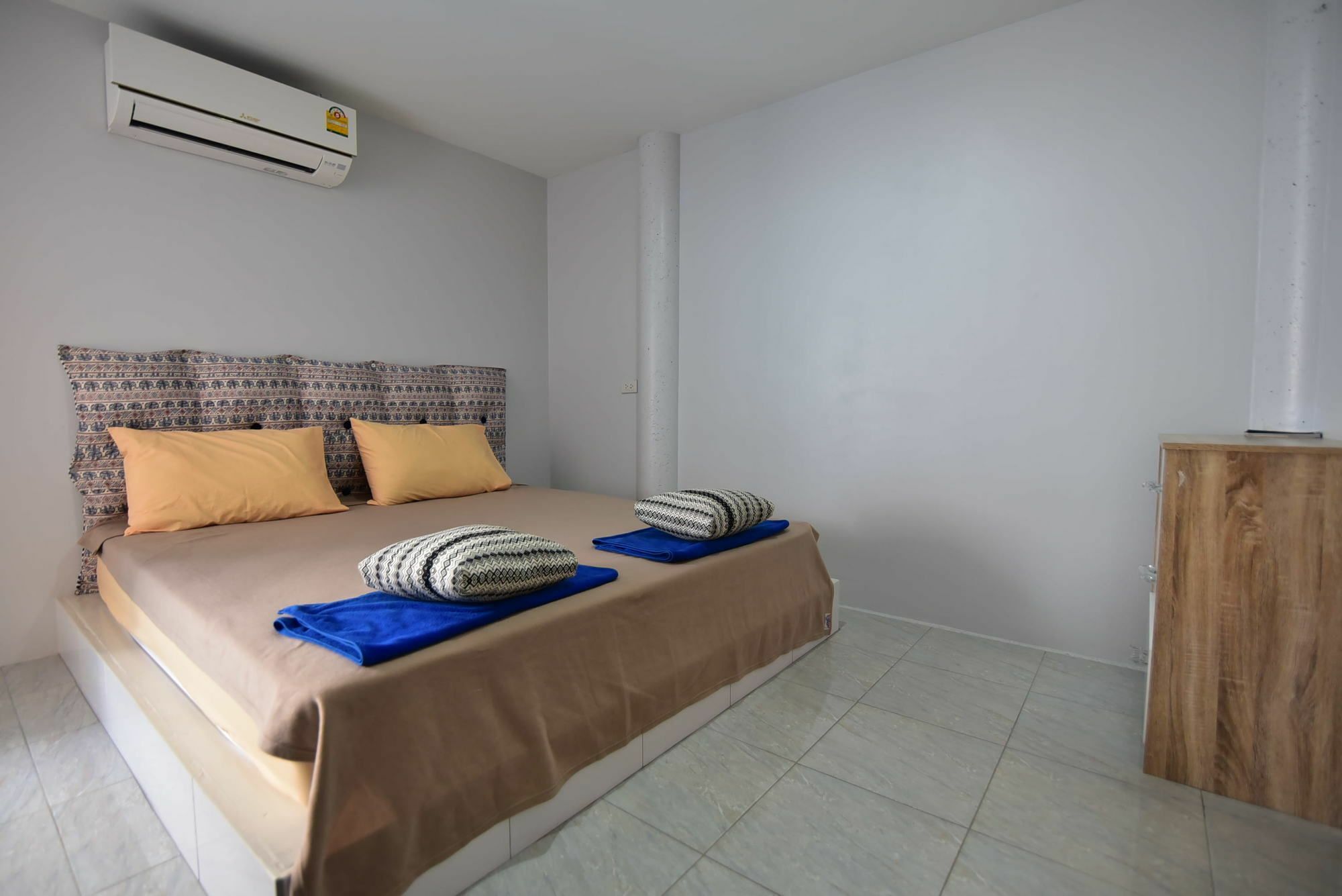 Easy Rooms And Minimart Ко-Ланта Экстерьер фото