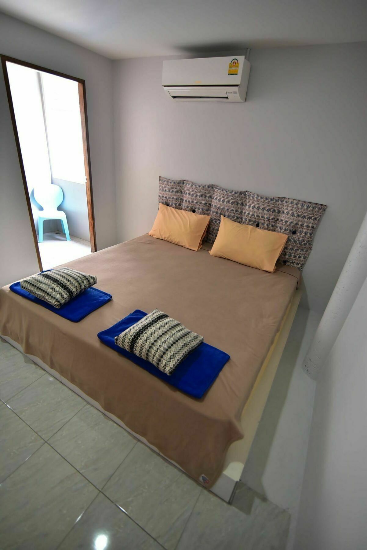 Easy Rooms And Minimart Ко-Ланта Экстерьер фото